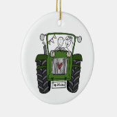 Gepersonaliseerde groene tractor land bruiloft cad keramisch ornament (Rechts)