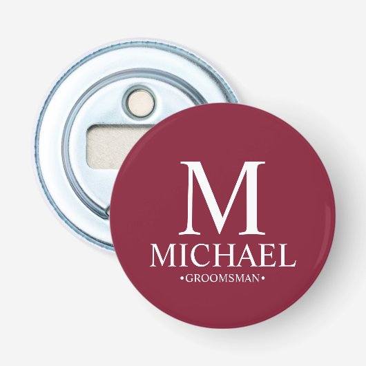 Gepersonaliseerde Groomsman Naam en Monogram Button Flesopener (Voorkant)
