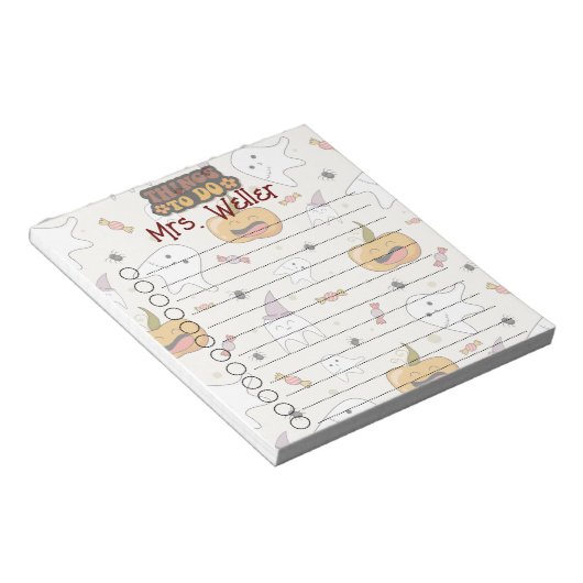 Gepersonaliseerde Halloween thema pompoen, geest Notitieblok (Schuin)