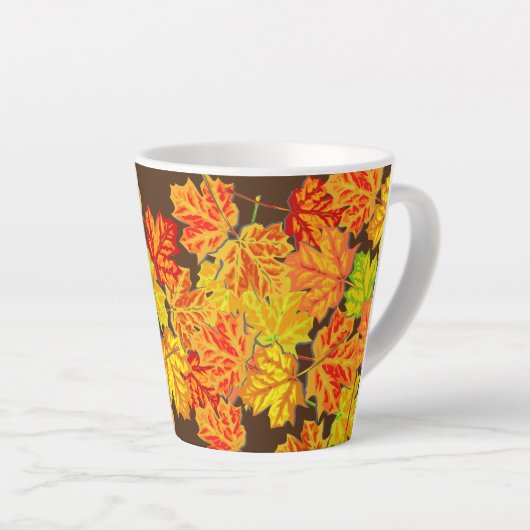 Gepersonaliseerde herfstbladeren Monogram Latere M Latte Mok (Rechterhoek)