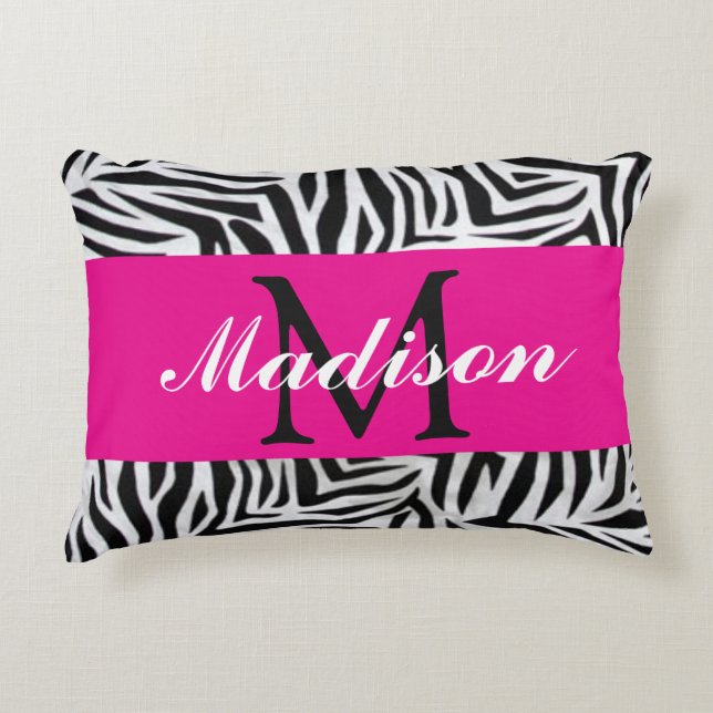 Gepersonaliseerde Hot Pink en Zebra Accent Kussen (Voorkant)