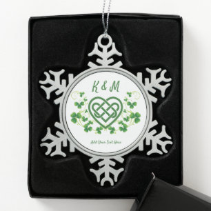 Gepersonaliseerde Ierse Keltische Liefdesknoop Tin Sneeuwvlok Ornament