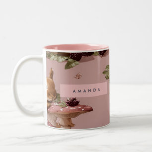 Gepersonaliseerde Kawaii Bunny & Berry Cupcake Pat Tweekleurige Koffiemok