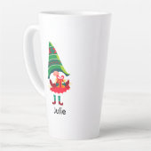 Gepersonaliseerde kerst Gnome met een geschenkdoos Latte Mok (Linkerhoek)