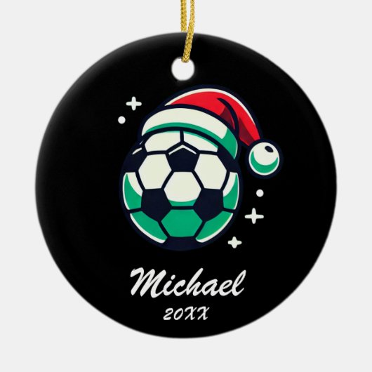 Gepersonaliseerde kerst Voetbal met Santa Hat Keramisch Ornament (Voorkant)