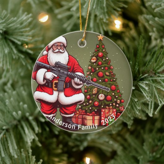 Gepersonaliseerde Kerstman en AR-15 Kerstmis Keramisch Ornament (Boom)