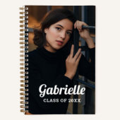 Gepersonaliseerde Klasse van 2025 Wit Afstuderen F Notitieboek (Voorkant)