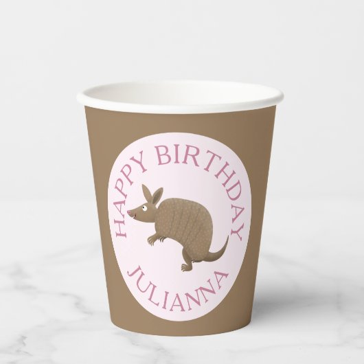 Gepersonaliseerde leuke armadillo happy birthday c papieren bekers (Voorkant)