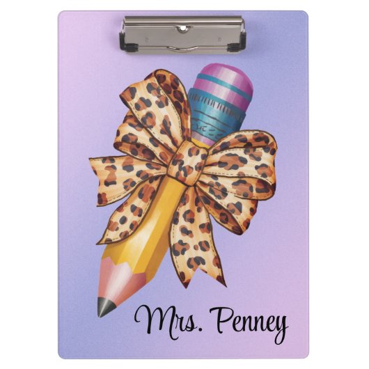 Gepersonaliseerde luipaardprint coquette boog en p klembord (Voorkant)