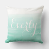 Gepersonaliseerde Mint Green Ombre Waterverf Kussen (Voorkant)