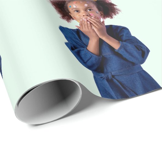 Gepersonaliseerde Mint Photo Collage Kids Verjaard Cadeaupapier (Rol Hoek)