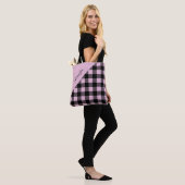 Gepersonaliseerde moderne roze plaid draagtas (Op model)