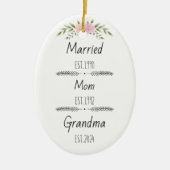 Gepersonaliseerde Moeder Oma Est Custom Jaar Keramisch Ornament (Voorkant)