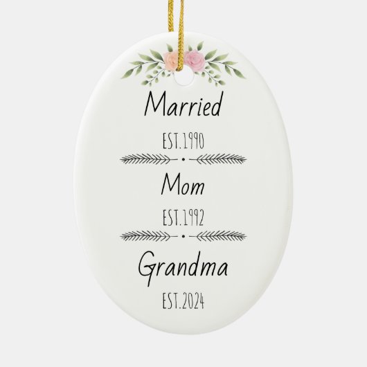 Gepersonaliseerde Moeder Oma Est Custom Jaar Keramisch Ornament (Achterkant)