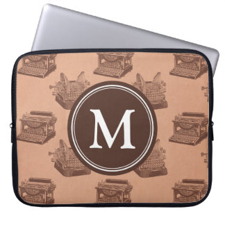 Gepersonaliseerde Monogram  schrijfmachine met bru Laptop Sleeve
