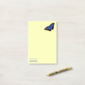 Gepersonaliseerde mooie blauwe Morpho Butterfly Post-it® Notes (Op bureau)