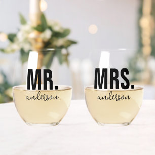 Gepersonaliseerde MR en MRS Naam Bruiloft Pas getr Wijnglas Zonder Voet