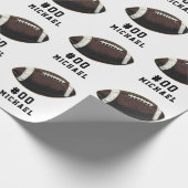 Gepersonaliseerde naam en nummer Amerikaans footba Cadeaupapier (Hoek)