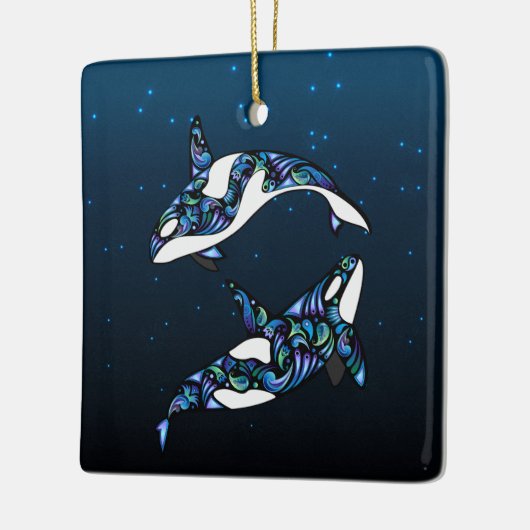 Gepersonaliseerde Orca walvissen Onze eerste Kerst Keramisch Ornament (Links)