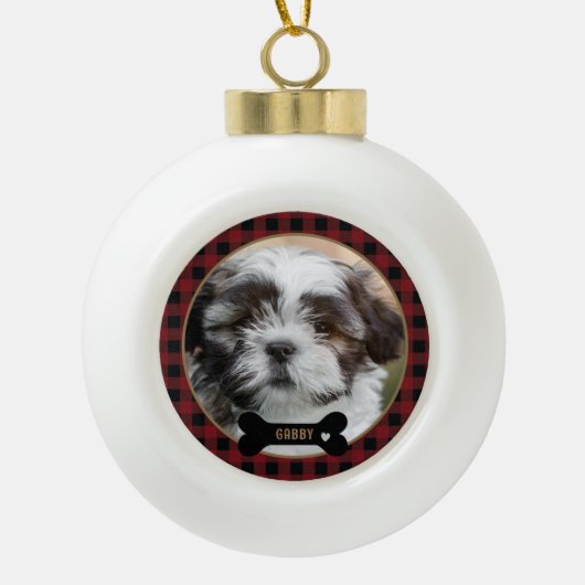 Gepersonaliseerde Pet Red Plaid Kerstmis Keramische Bal Ornament (Voorkant)