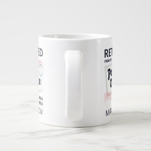 Gepersonaliseerde postarbeider in ruste extra grote beker (Achterkant)