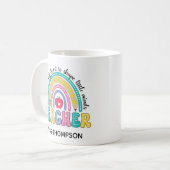 Gepersonaliseerde Rainbow Teacher Coffee Mok (Voorkant links)