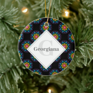 Gepersonaliseerde Regenboog Bloemen Polka Dot Mand Keramisch Ornament