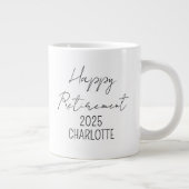 Gepersonaliseerde Retirement Coffee Mok, Happy Ret Extra Grote Beker (Rechts)