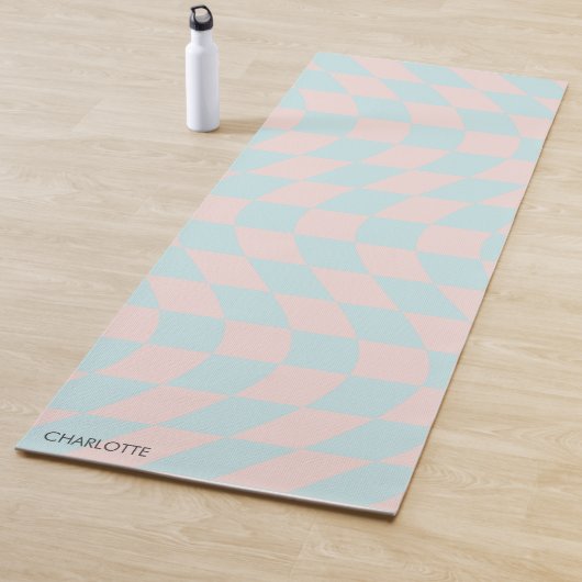 Gepersonaliseerde retro pastel golvend geruit yogamat (In situ)