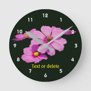 Gepersonaliseerde Roze Cosmos Madeliefjes Bloemen  Ronde Klok