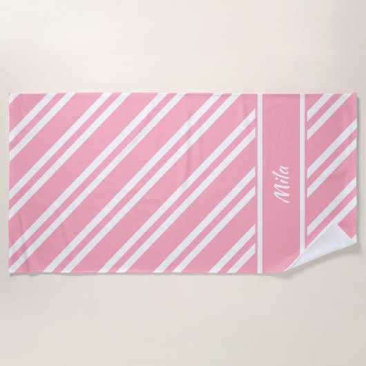 Gepersonaliseerde roze en witte strepen strandlaken (Voorkant)
