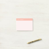 Gepersonaliseerde roze kleverig post-it® notes (Op bureau)