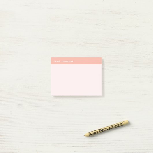 Gepersonaliseerde roze kleverig post-it® notes (Op bureau)