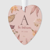 Gepersonaliseerde roze Onze eerste Kerstmisfoto Ornament (voorkant)