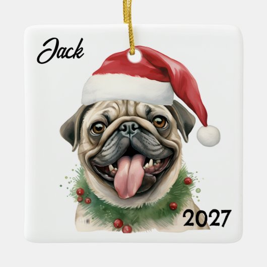Gepersonaliseerde Schattigee Kerstman Pug Keramisch Ornament (Voorkant)