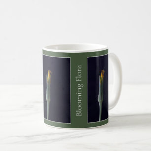 Gepersonaliseerde schoonheid binnen elegante bloem koffiemok