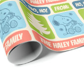 Gepersonaliseerde Snoopy Retro Kerstmis Cadeaupapier (Rol Hoek)