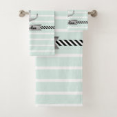 Gepersonaliseerde Striped Green Waterverf Anchor Bad Handdoek (Insitu)