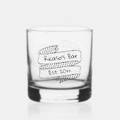 Gepersonaliseerde tekst op hand getrokken lint ban whisky glas (Voorkant)