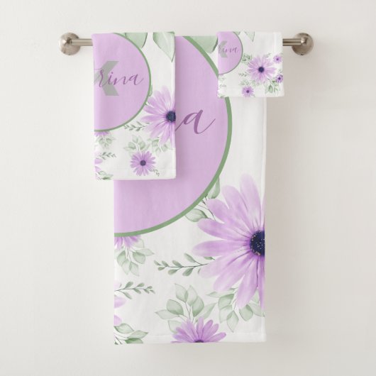 Gepersonaliseerde Violet & Groene Waterverf Bloeme Bad Handdoek (Insitu)