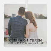 Gepersonaliseerde vrolijkheid en getrouwde Kerstmi Glas Ornament (Achterkant)