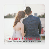 Gepersonaliseerde vrolijkheid en getrouwde Kerstmi Metalen Ornament (Voorkant)