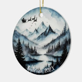 Gepersonaliseerde Waterverf Santa over Mountains Keramisch Ornament (Links)