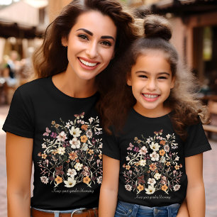 Geperste bloemen Wildbloemen Tekst Meisje Cottagec T-shirt