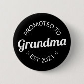 Gepritiseerd naar oma Est. 2021 Ronde Button 5,7 Cm (Voorkant)
