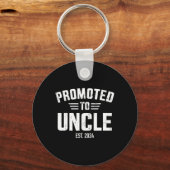 Gepromoveerd tot oom 2024 sleutelhanger (Achterkant)