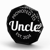 Gepromoveerd tot Uncle Est. 2024 I Fotoblokken (Rechts)