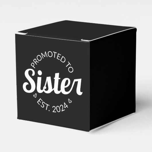 Gepromoveerd tot zuster Est. 2024 I Bedankdoosjes (Voorkant Zijde)
