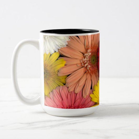 Gerbera Daisy Mug avec toutes les couleurs des fle (Gauche)