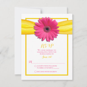 Gerbera rose avec carte de réponse au ruban jaune